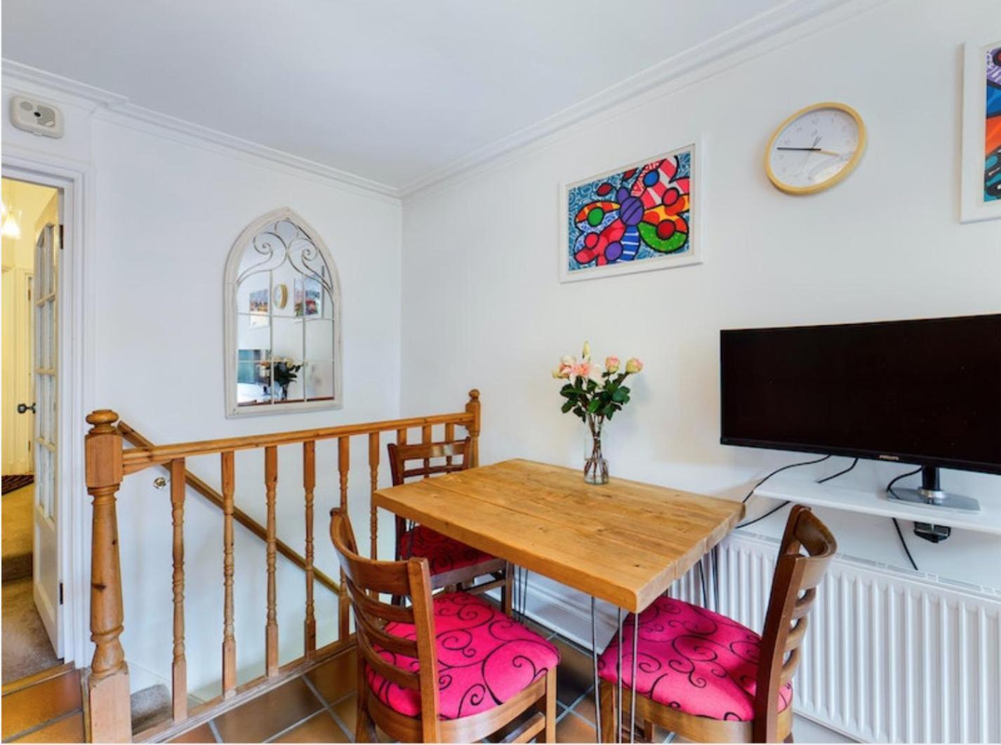 The Clapham Apartment With Private Patio London Exterior foto