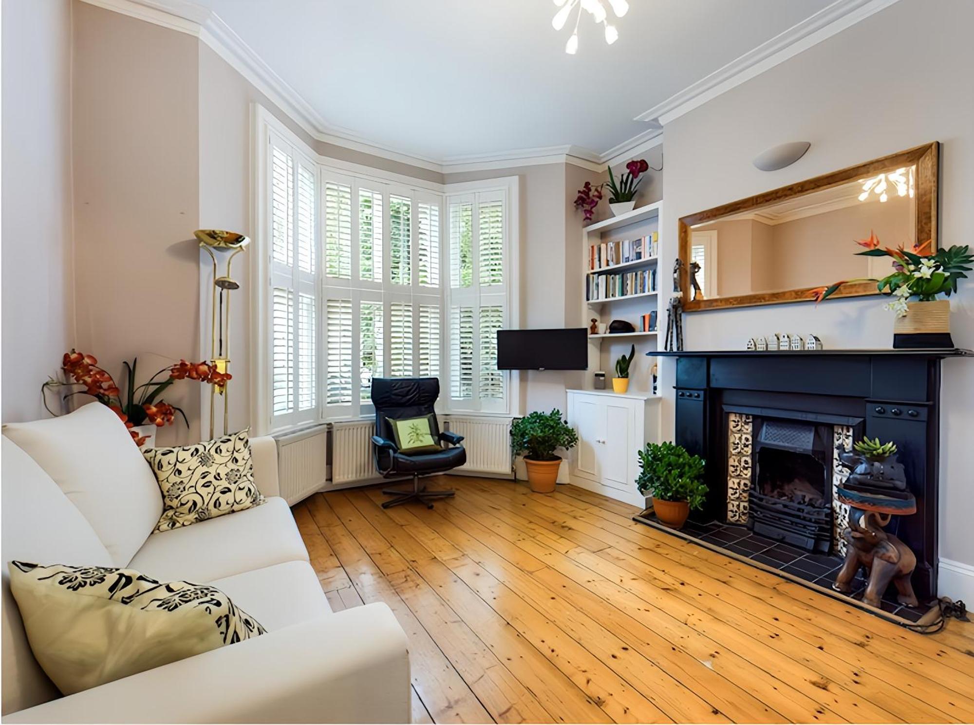 The Clapham Apartment With Private Patio London Exterior foto