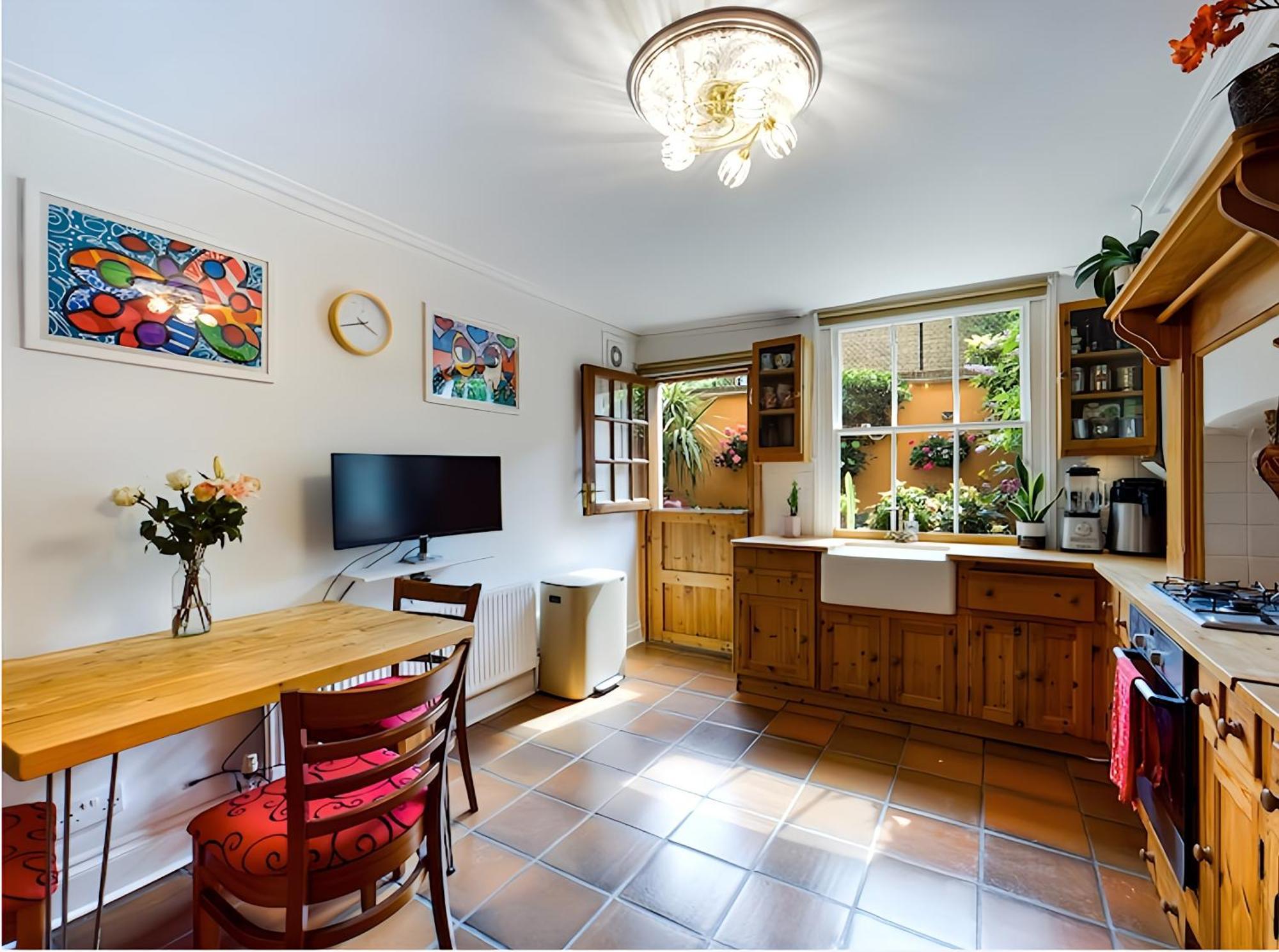 The Clapham Apartment With Private Patio London Exterior foto